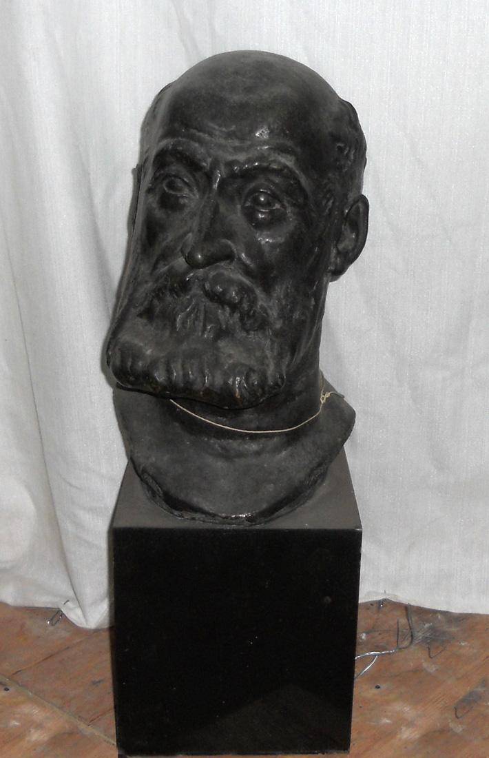 Busto del pintor Vuillard. Pablo Mañé  (1880-1971). Bronce.  37 x 21 x 25 cm. Nº inv. 1882.