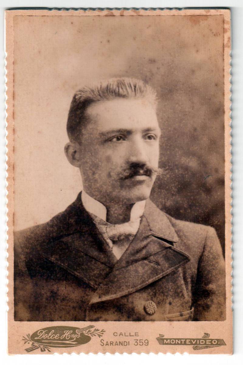 Fotografía de Del Mónaco , 1900. Crisanto Del Mónaco (1870). Fotografía.  16,5 x 10,5 cm. Nº inv. A267.