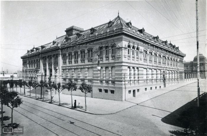 Instituto Alfredo Vázquez Acevedo, 1911. Archivo IHA. - Curso Arquitectos Uruguayos - Edición 2018 - Museo Nacional de Artes Visuales