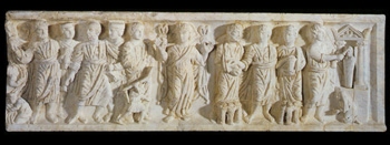Frente de sarcófago con escenas del <br>Antiguo y del Nuevo Testamento<br>320 - 340 d.c.<br>Mármol - La fe y el arte - Museo Nacional de Artes Visuales